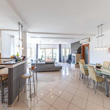 Luksuzna Villa Sa Privatnim Unutarnjim Bazenom Villa Garden Podstrana Esterno foto