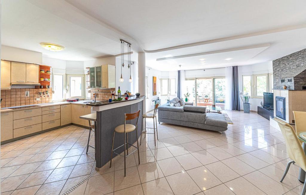 Luksuzna Villa Sa Privatnim Unutarnjim Bazenom Villa Garden Podstrana Esterno foto